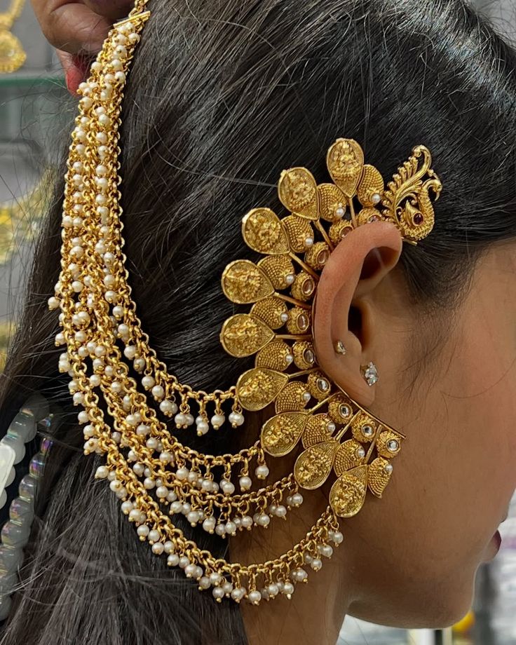 Hiraola's Product Image
