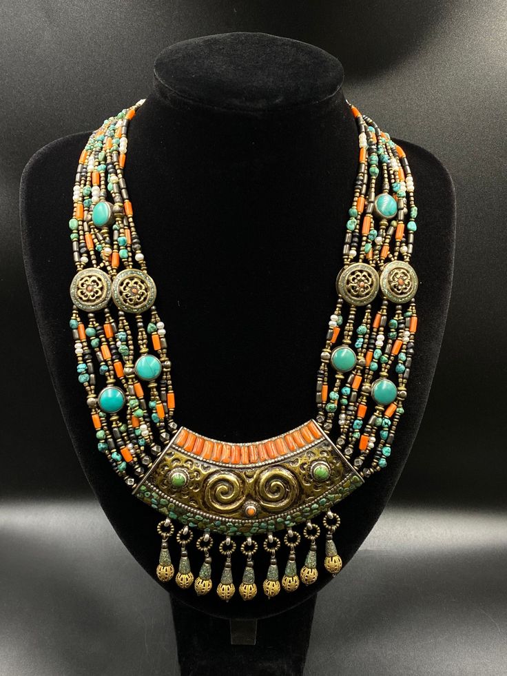 Hiraola's Product Image