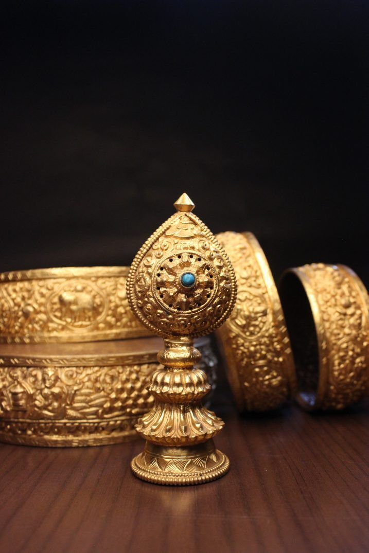 Hiraola's Product Image